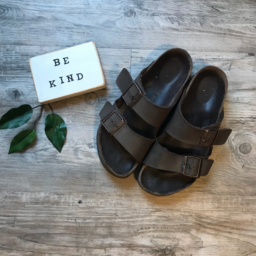 Tan/ brown authentic Birkenstocks